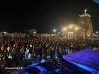 केदारनाथ यात्रा में फिर लौटी रौनक, 11 लाख से अधिक श्रद्धालुओं ने किए दर्शन केदारनाथ यात्रा में फिर लौटी रौनक, 11 लाख से अधिक श्रद्धालुओं ने किए दर्शन