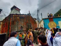 उत्तराखंड के सीमांत माणा गांव में श्री घंटाकर्ण महावीर मंदिर के कपाट खुले, तीन दिवसीय जैठ पूजा का शुभारंभ उत्तराखंड के सीमांत माणा गांव में श्री घंटाकर्ण महावीर मंदिर के कपाट खुले, तीन दिवसीय जैठ पूजा का शुभारंभ