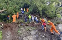 केदारनाथ यात्रा पर बारिश का कहर: सोनप्रयाग-मुनकटिया मार्ग बाधित, 1269 श्रद्धालु सुरक्षित निकाले गए केदारनाथ यात्रा पर बारिश का कहर: सोनप्रयाग-मुनकटिया मार्ग बाधित, 1269 श्रद्धालु सुरक्षित निकाले गए