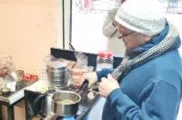 गैरसैंण में सीएम धामी ने लिया चाय का आनंद, स्थानीय जनता से जाना कुशलक्षेम