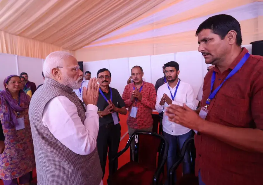 उत्तराखंड को केंद्र से ₹1200 करोड़ की सहायता: प्रधानमंत्री ने बाढ़ प्रभावित क्षेत्रों का दौरा किया 1 उत्तराखंड को केंद्र से ₹1200 करोड़ की सहायता: प्रधानमंत्री ने बाढ़ प्रभावित क्षेत्रों का दौरा किया