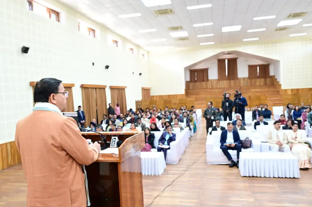 स्वास्थ्य सेवाओं को मिली नई मजबूती, सीएम धामी ने 142 असिस्टेंट प्रोफेसरों को सौंपे नियुक्ति पत्र 1 स्वास्थ्य सेवाओं को मिली नई मजबूती, सीएम धामी ने 142 असिस्टेंट प्रोफेसरों को सौंपे नियुक्ति पत्र