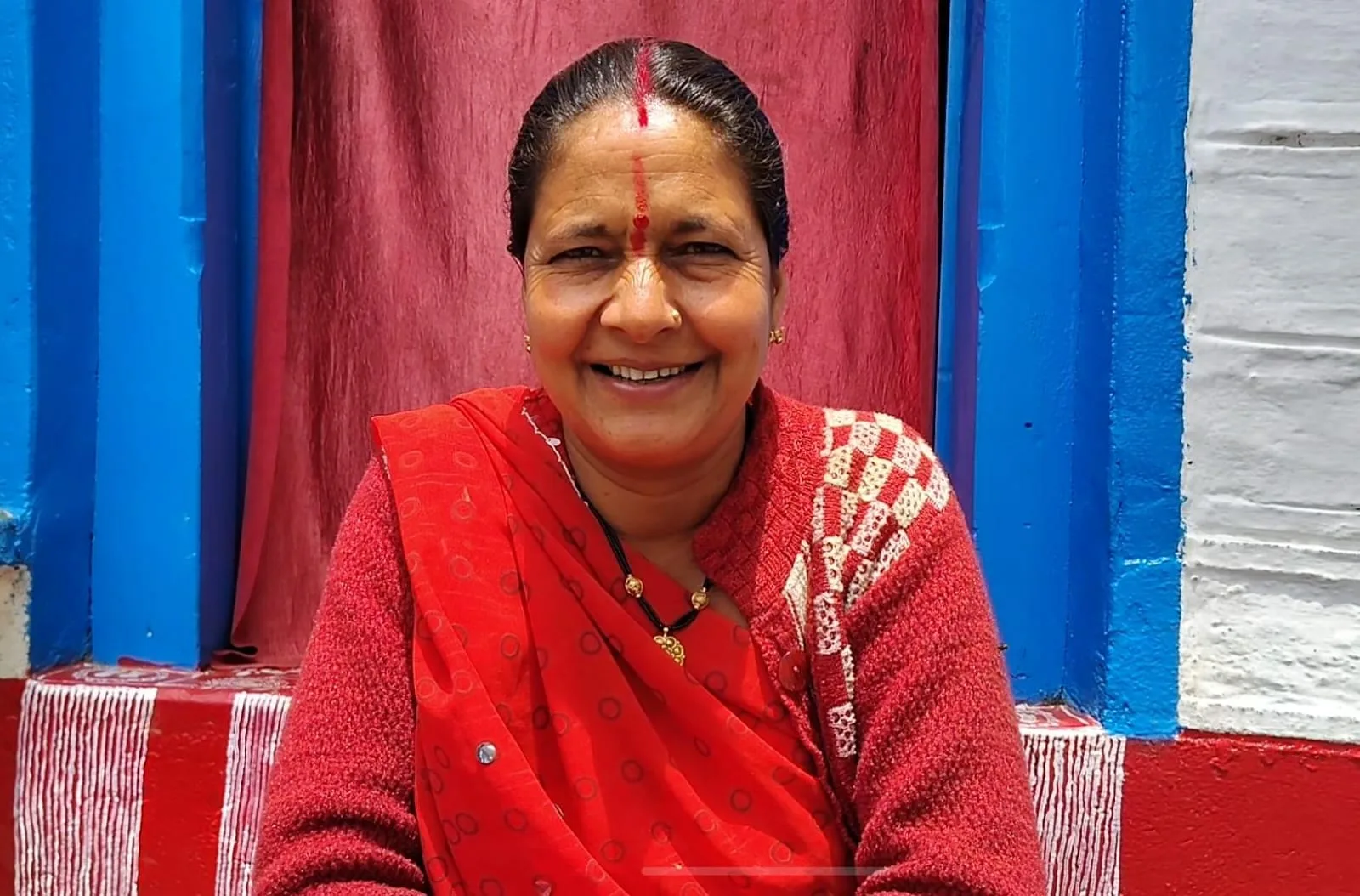 पहाड़ी अम्मा के किरदार में वायरल हो रहा अल्मोड़ा का ये लड़का, मां के साथ मिलकर जीत रहा लोगों का दिल 1 पहाड़ी अम्मा आशु की ईजा